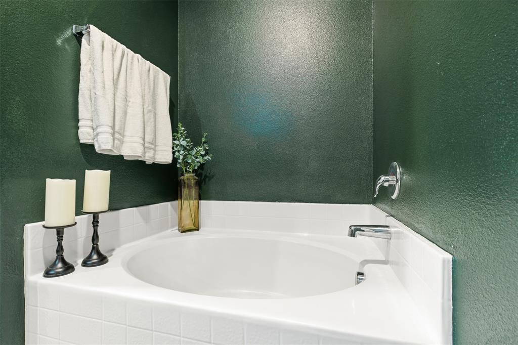 Chisholm Spgs Ph2 - Residential