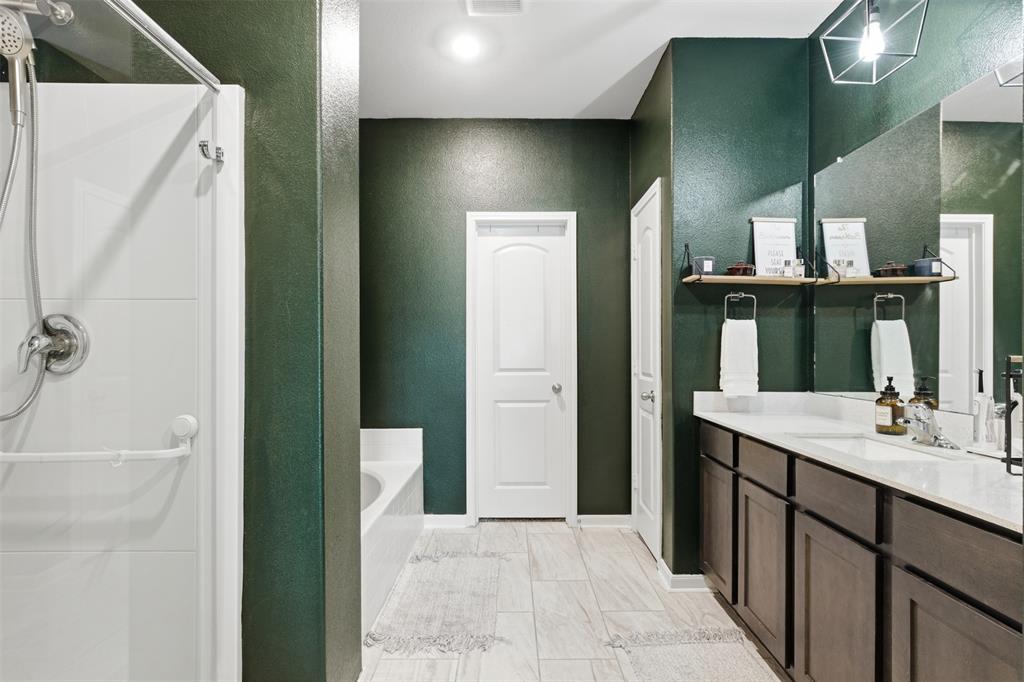 Chisholm Spgs Ph2 - Residential