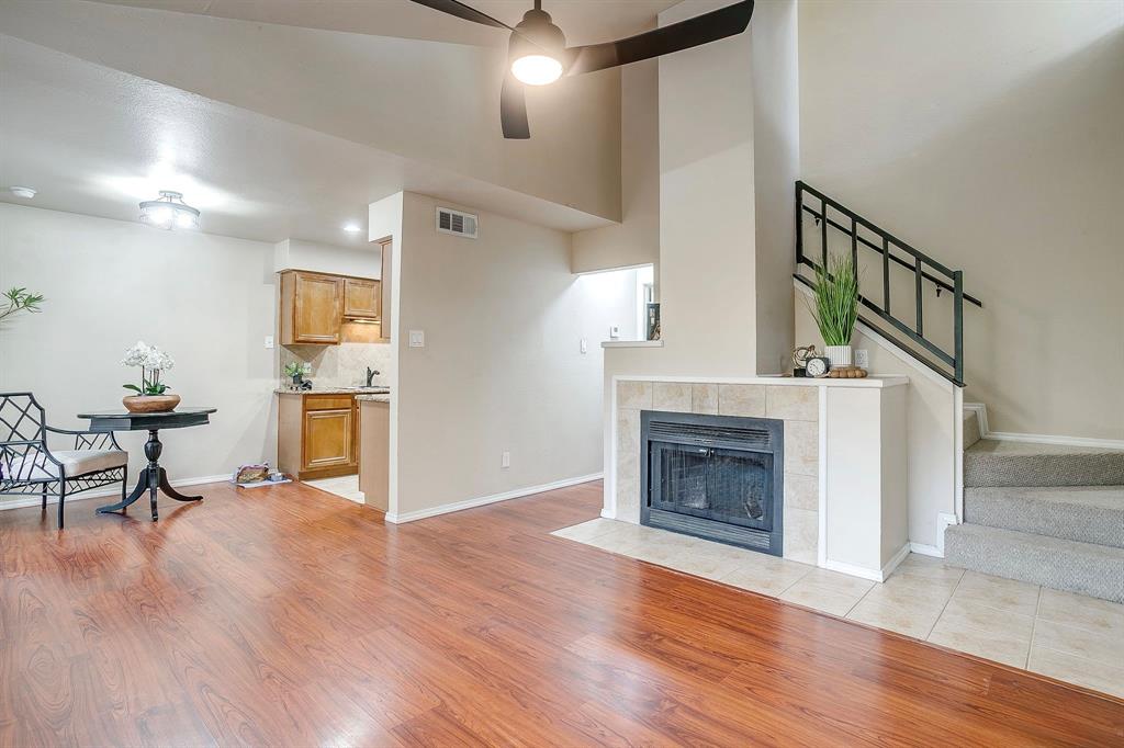 Cedar Creek Twnhms - Residential Lease