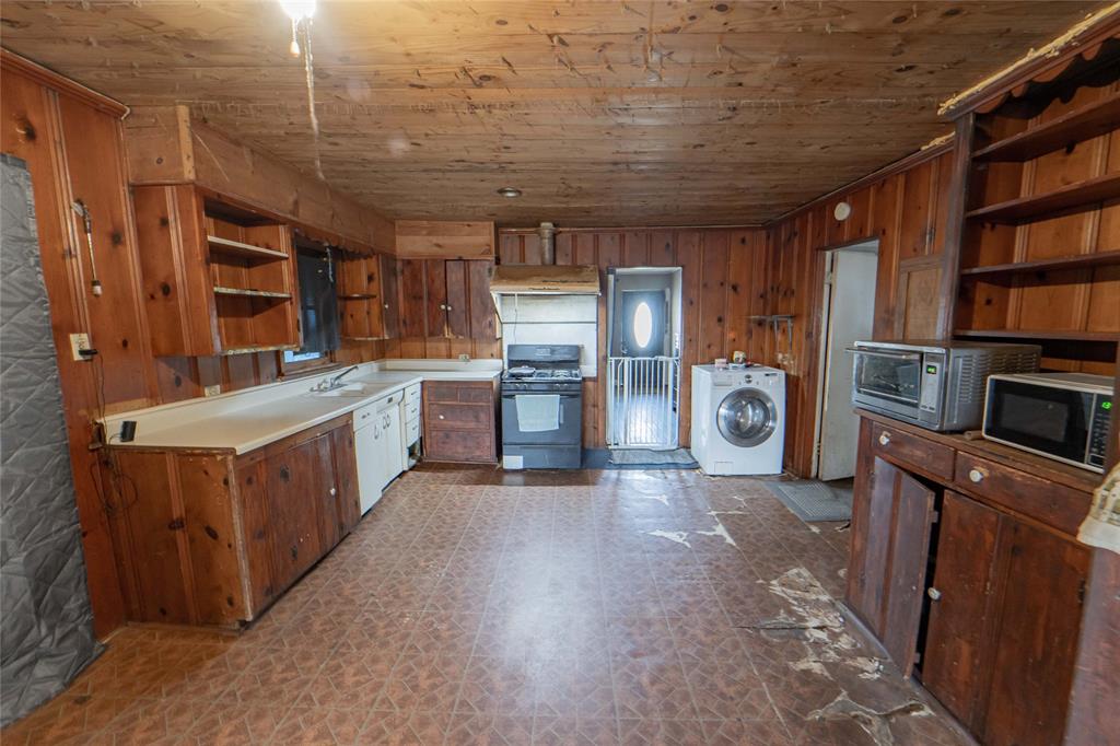 Lakeview - Residential