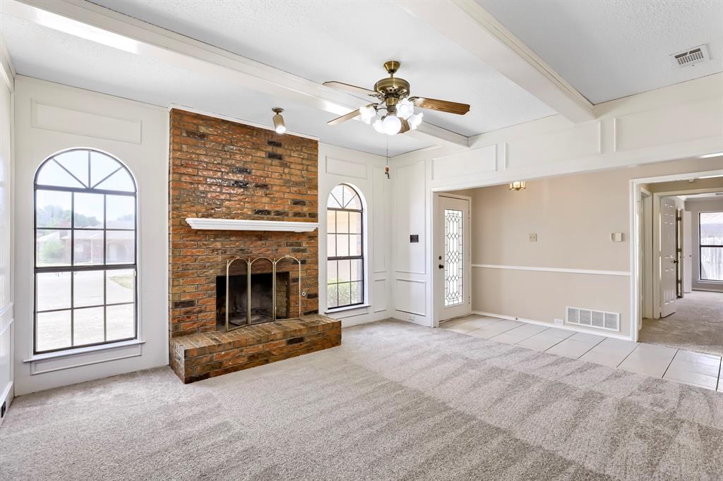 2212 Oak Bluff Drive