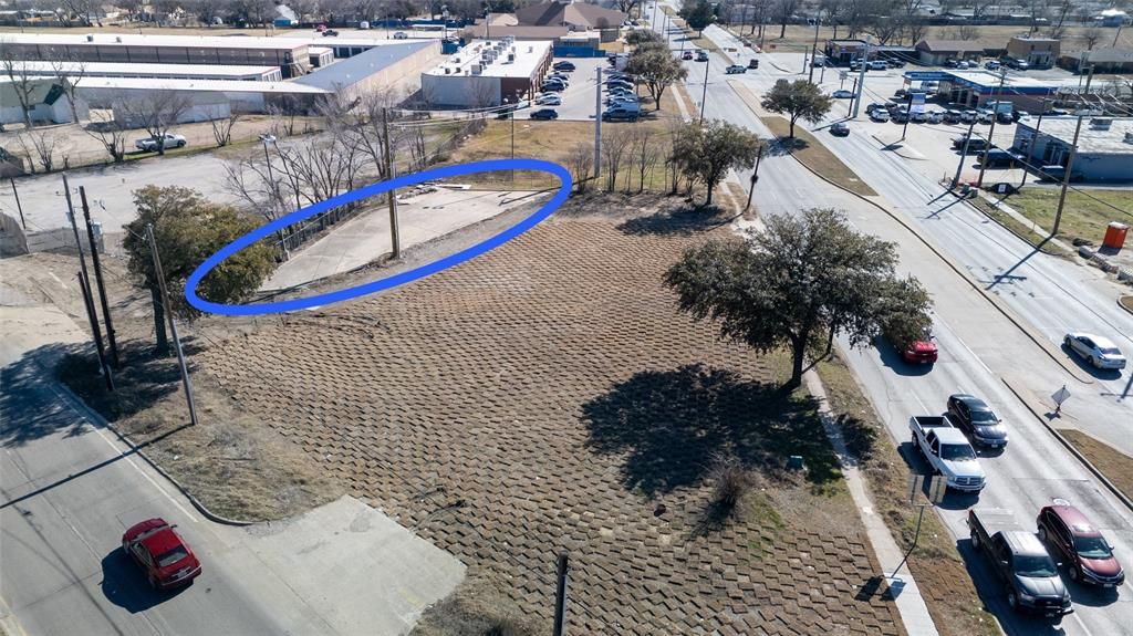 Photo of 1020 US Highway 80 E, Mesquite, TX 75149 (MLS # 20877037)