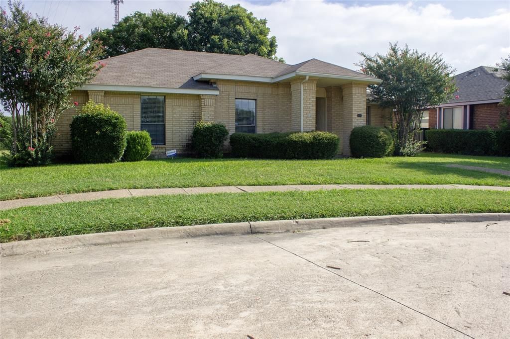 Photo of 4505 Beaus Way, Garland, TX 75043 (MLS # 21342291)