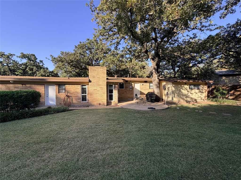 1325 Redbud Drive