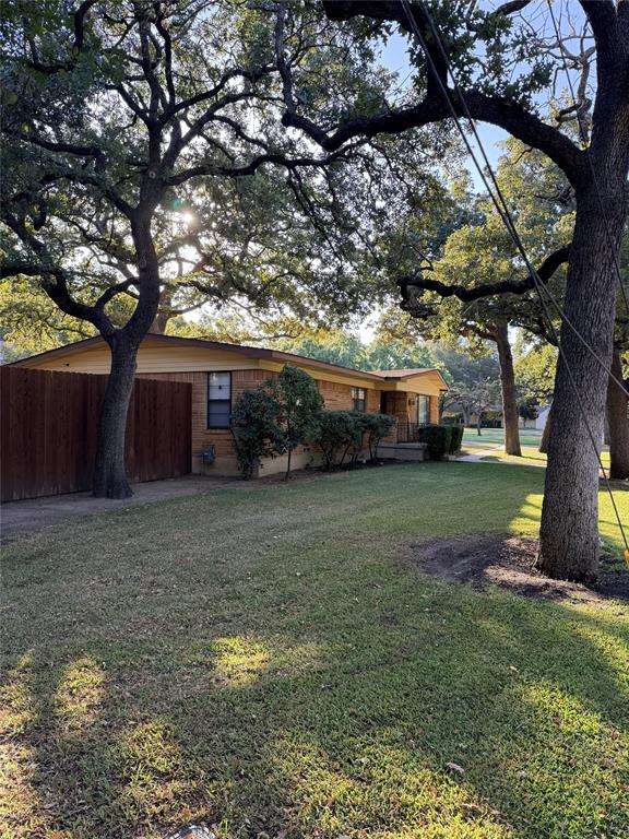 1325 Redbud Drive