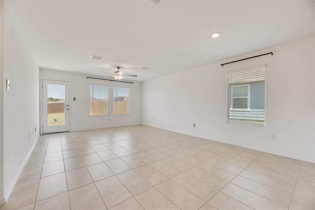 Crandall, Texas 75114, United States, 3 Bedrooms Bedrooms, ,2 BathroomsBathrooms,Residential,Active,179786