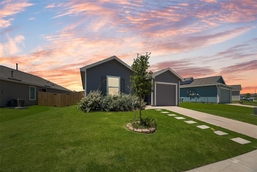 Crandall, Texas 75114, United States, 3 Bedrooms Bedrooms, ,2 BathroomsBathrooms,Residential,Active,179786