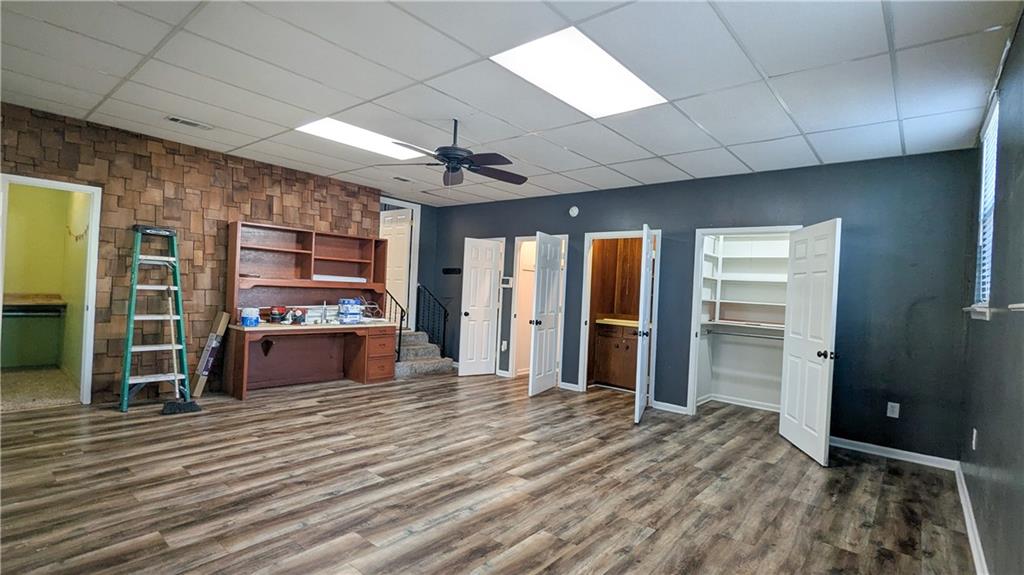 Wood E S - Residential