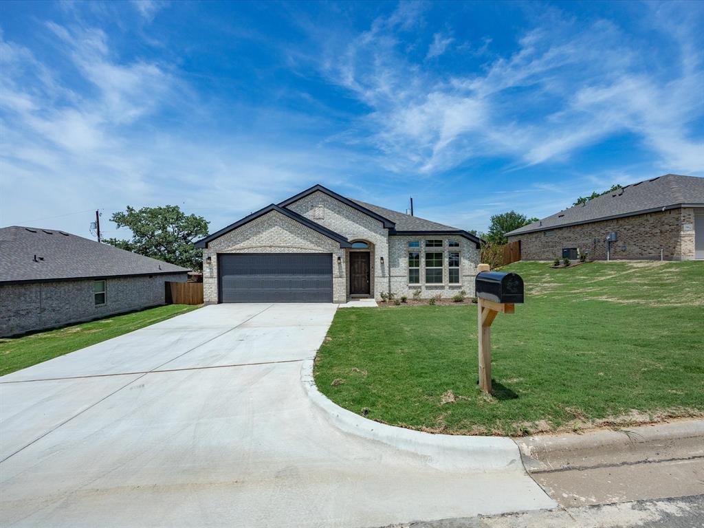 1537 Dresser Street