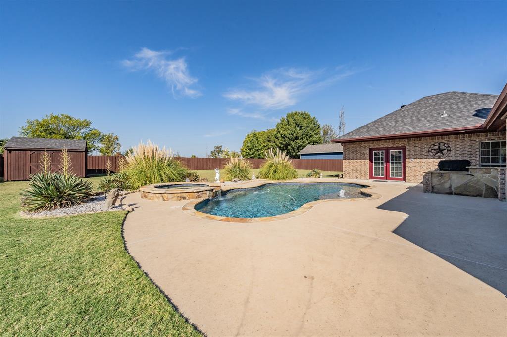 1704 Timber Falls Lane