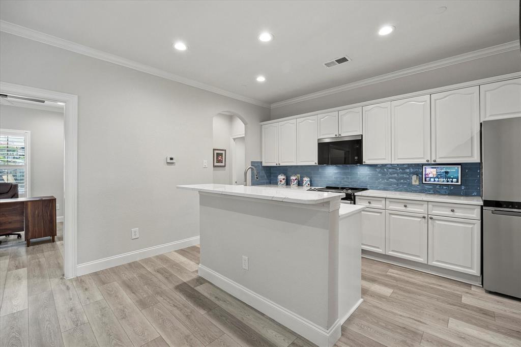 Signal Ridge #4 - Residential