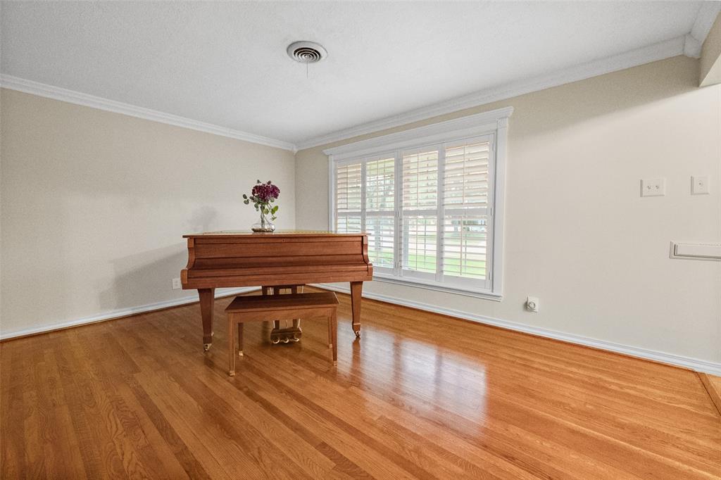 1229 Magnolia Drive
