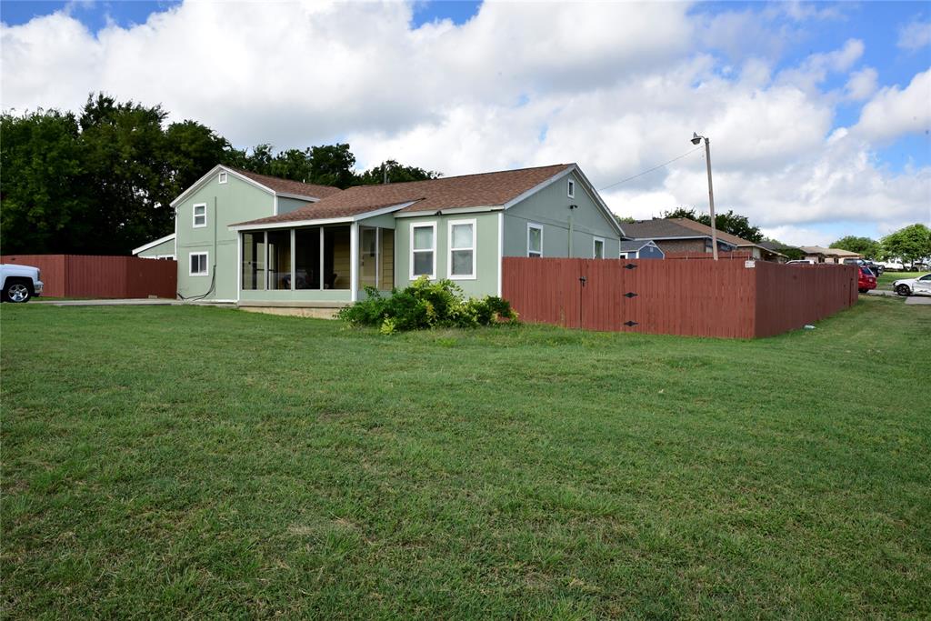 3250 Broadmoor Drive
