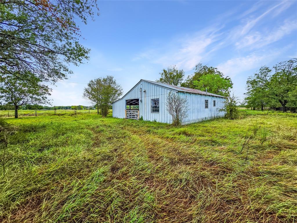 427 County Road 2719