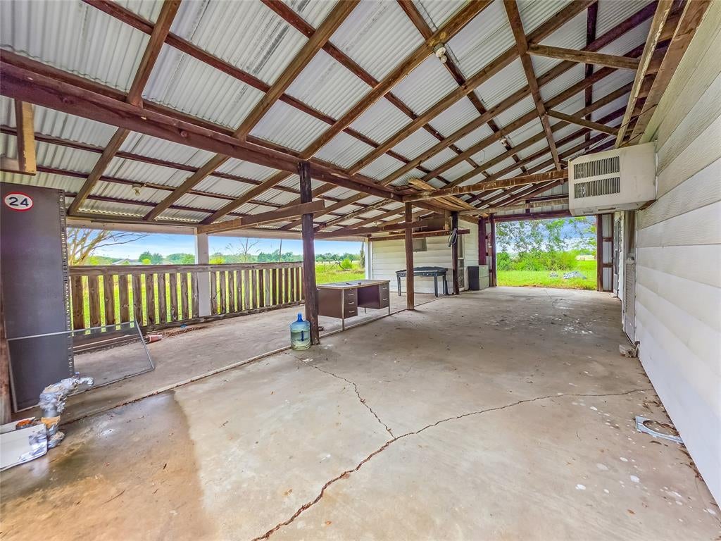 427 County Road 2719