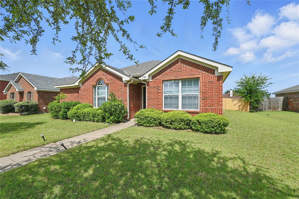 Lancaster, Texas 75134, United States, 3 Bedrooms Bedrooms, ,2 BathroomsBathrooms,Residential,Pending,149732