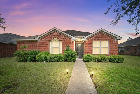 1726 Brooks Drive Lancaster TX 75134