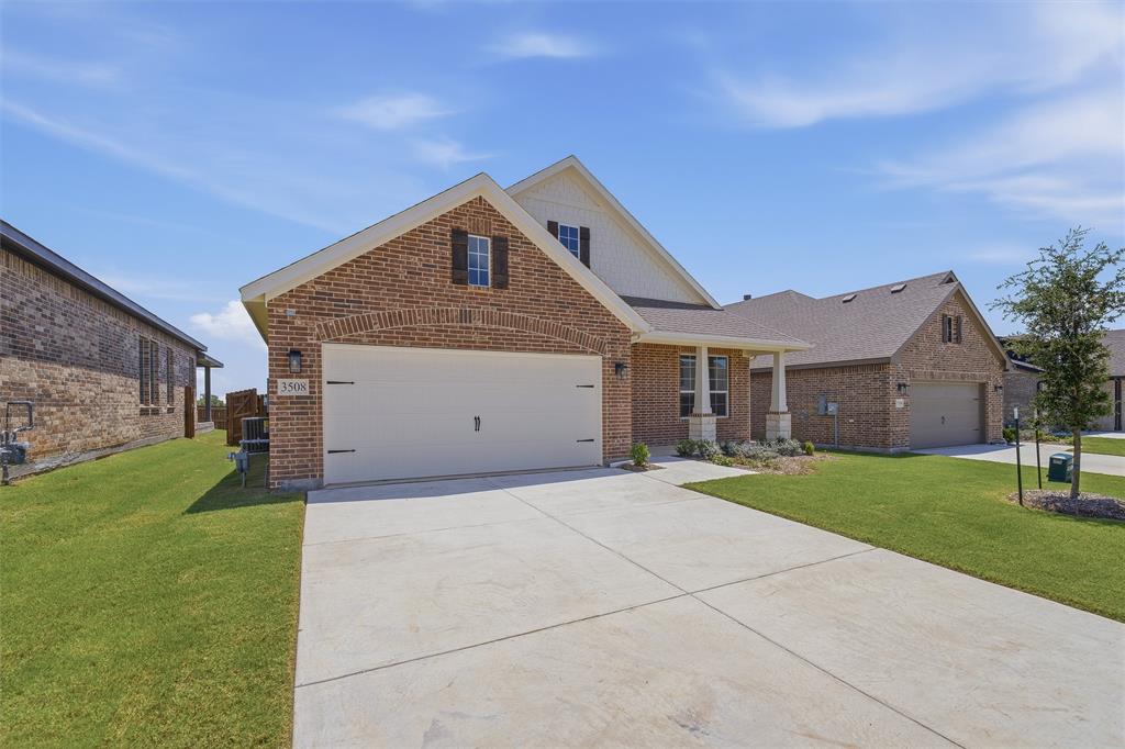 Photo of 3508 Helena Street, Gainesville, TX 76240 (MLS # 21391902)