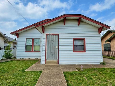 619 Delaware Street Dallas TX 75208