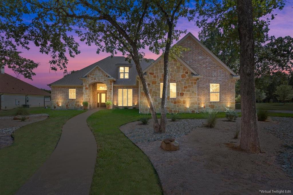 1092 Century Oaks Drive