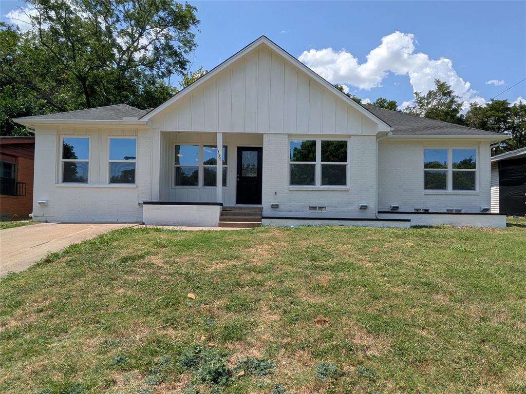 1337 ADELAIDE Drive