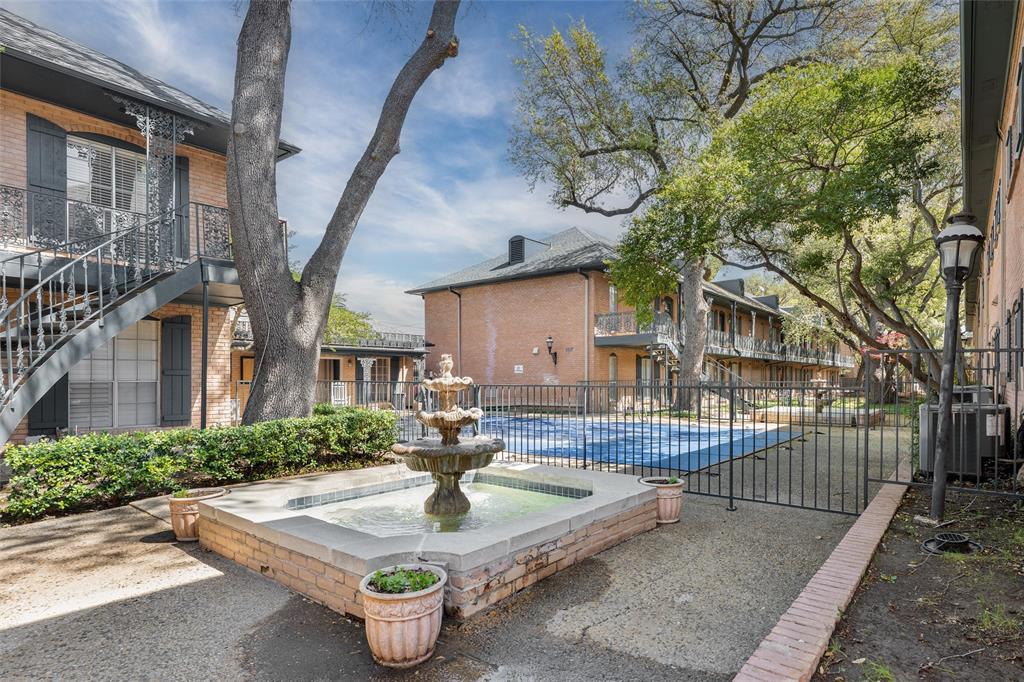 LA FONTAINE CONDOMINIUM - Residential