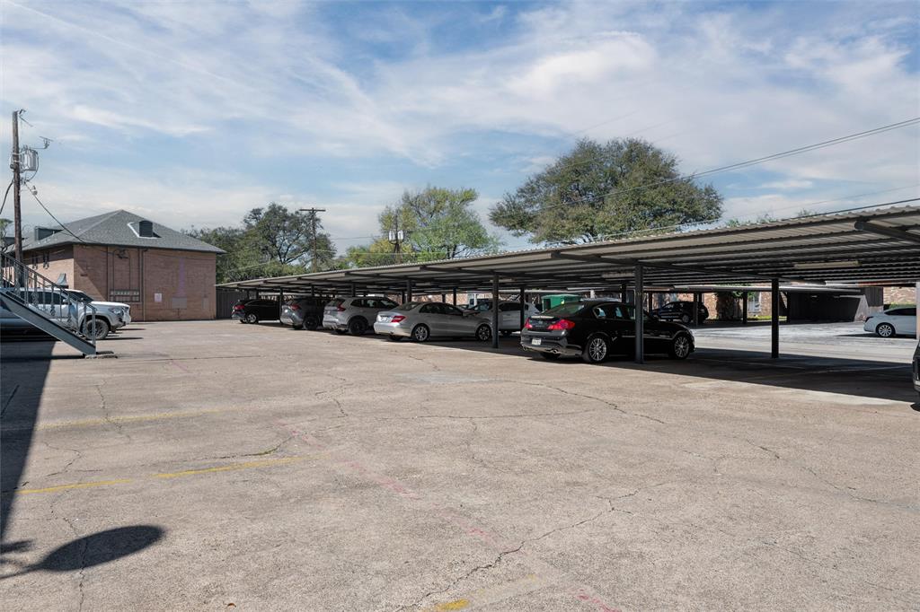 LA FONTAINE CONDOMINIUM - Residential