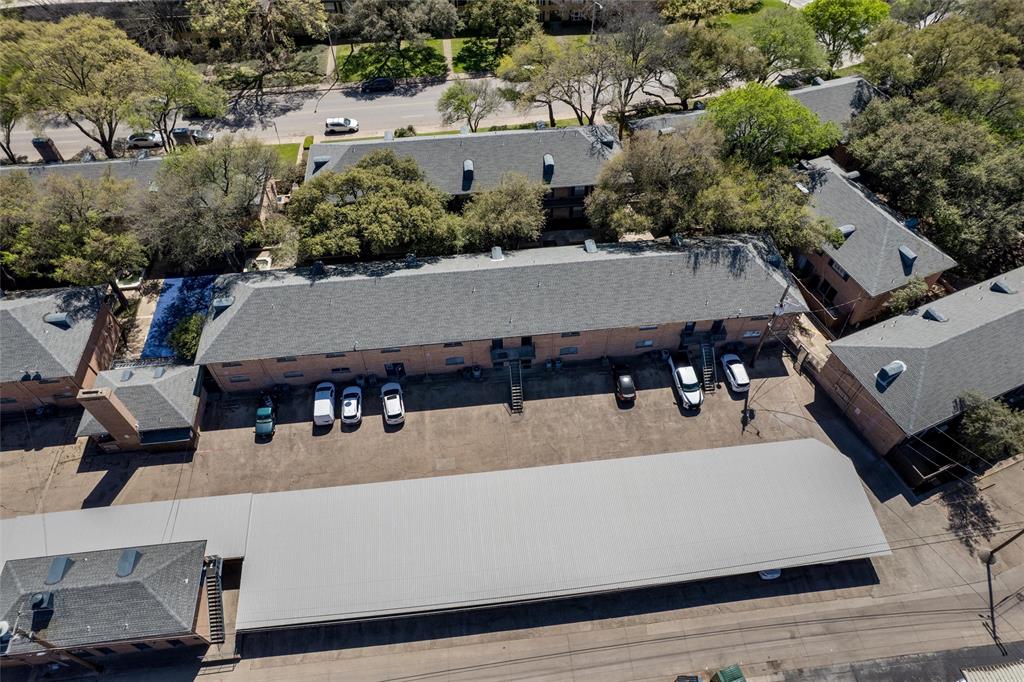 LA FONTAINE CONDOMINIUM - Residential