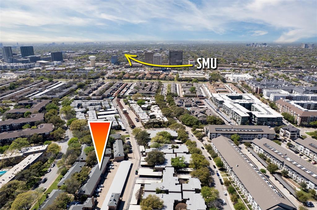 LA FONTAINE CONDOMINIUM - Residential