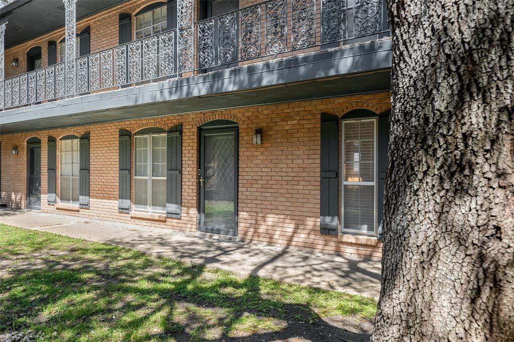 LA FONTAINE CONDOMINIUM - Residential