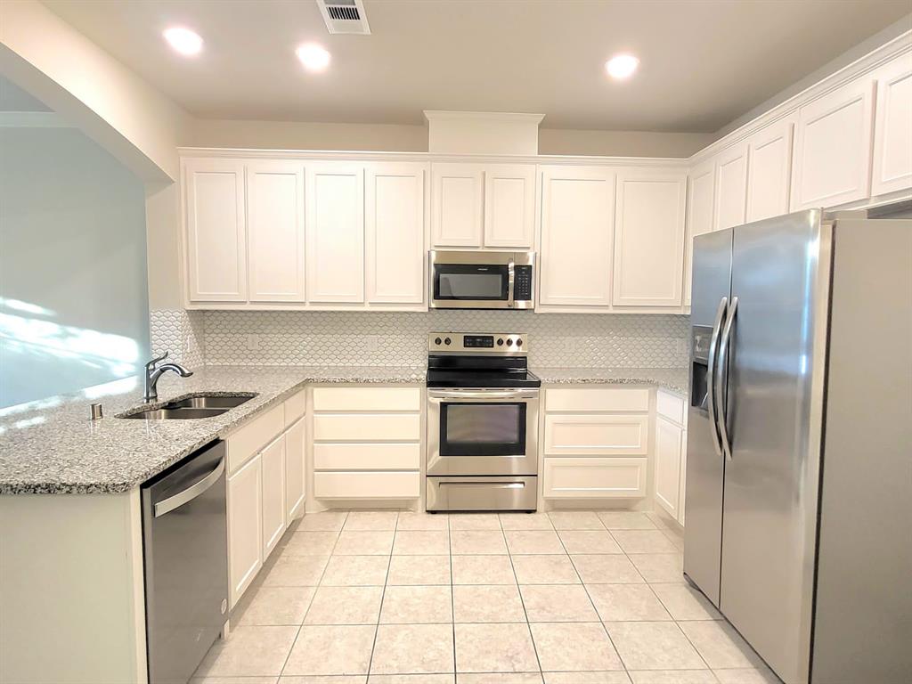 Lake Ridge Town Homes - Residential Lease