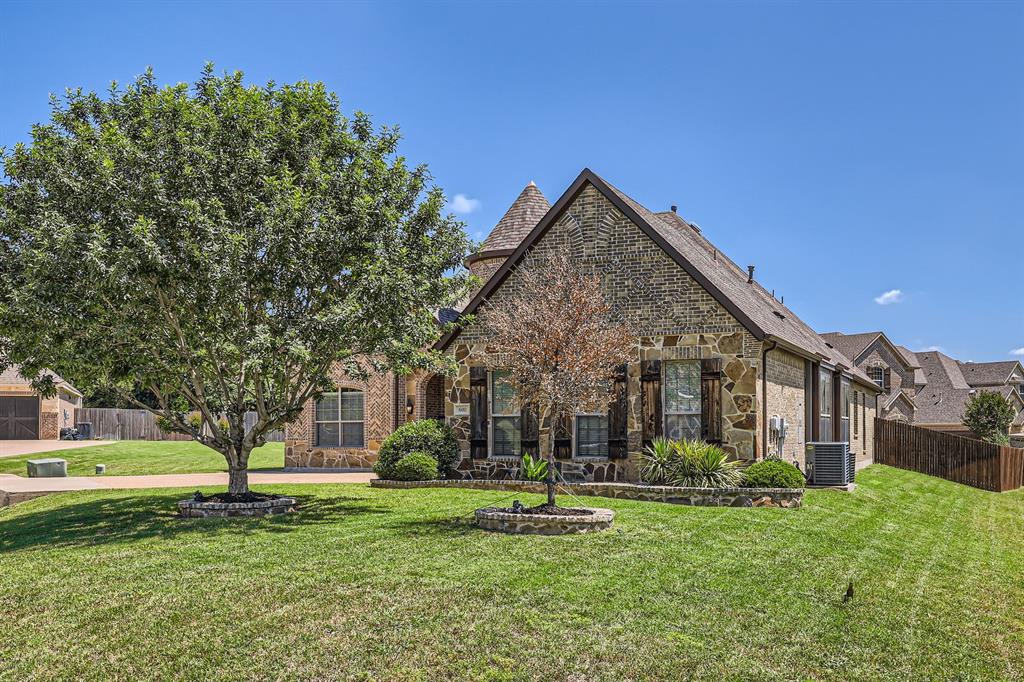 600 Oakmont Court