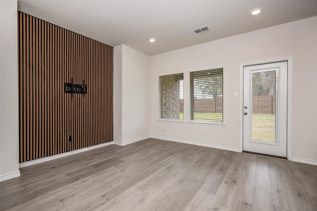 3915 Silver City Avenue