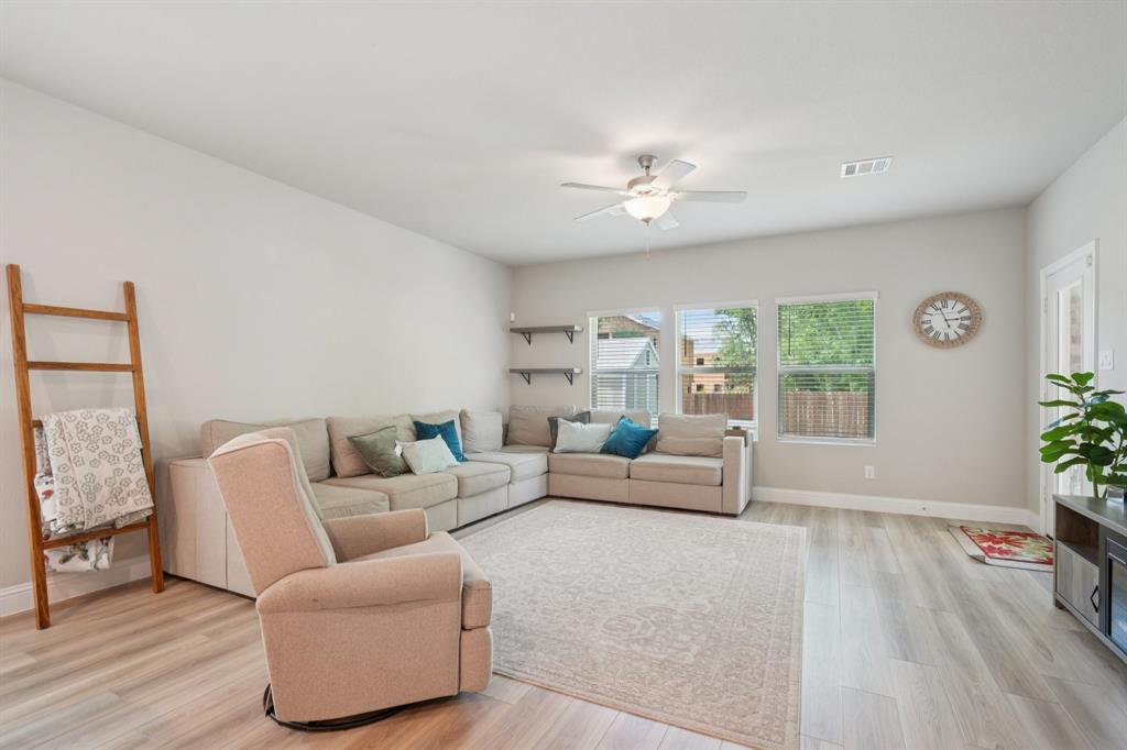 1401 Birchwood Lane