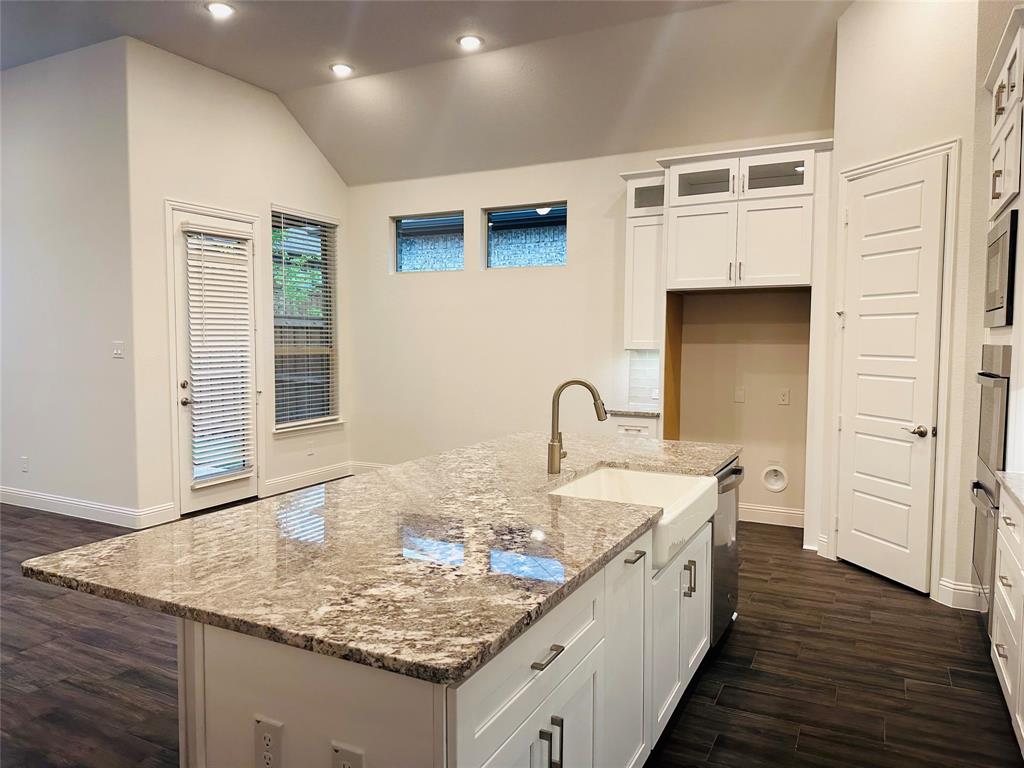 South Pointe - Residential Lease