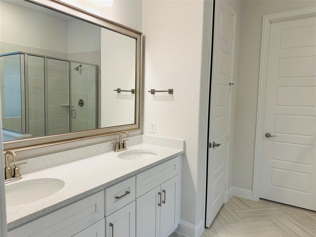 South Pointe - Residential Lease