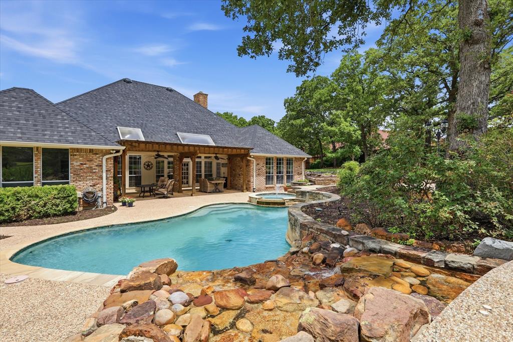 370 Canyon Oaks Drive