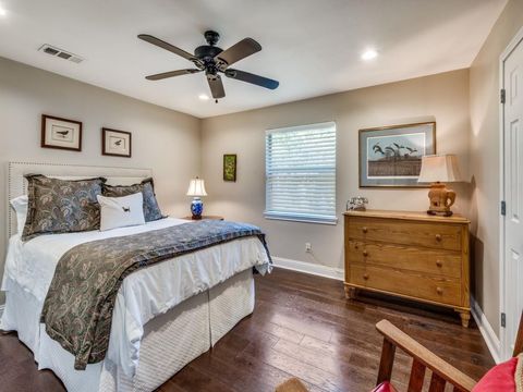 Tiny photo for 100 Hillview Court, Hurst, TX 76054 (MLS # 21101639)