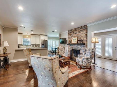 Tiny photo for 100 Hillview Court, Hurst, TX 76054 (MLS # 21101639)