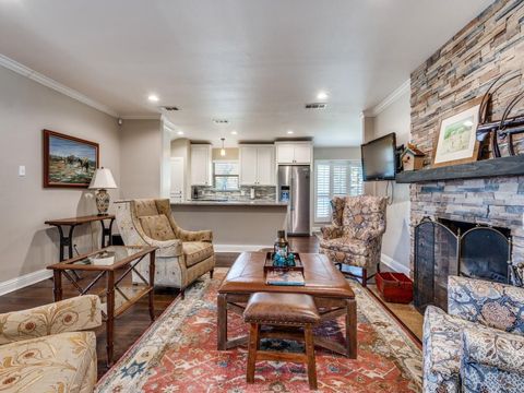 Tiny photo for 100 Hillview Court, Hurst, TX 76054 (MLS # 21101639)