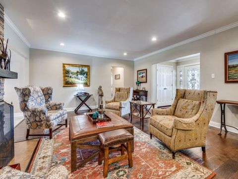 Tiny photo for 100 Hillview Court, Hurst, TX 76054 (MLS # 21101639)