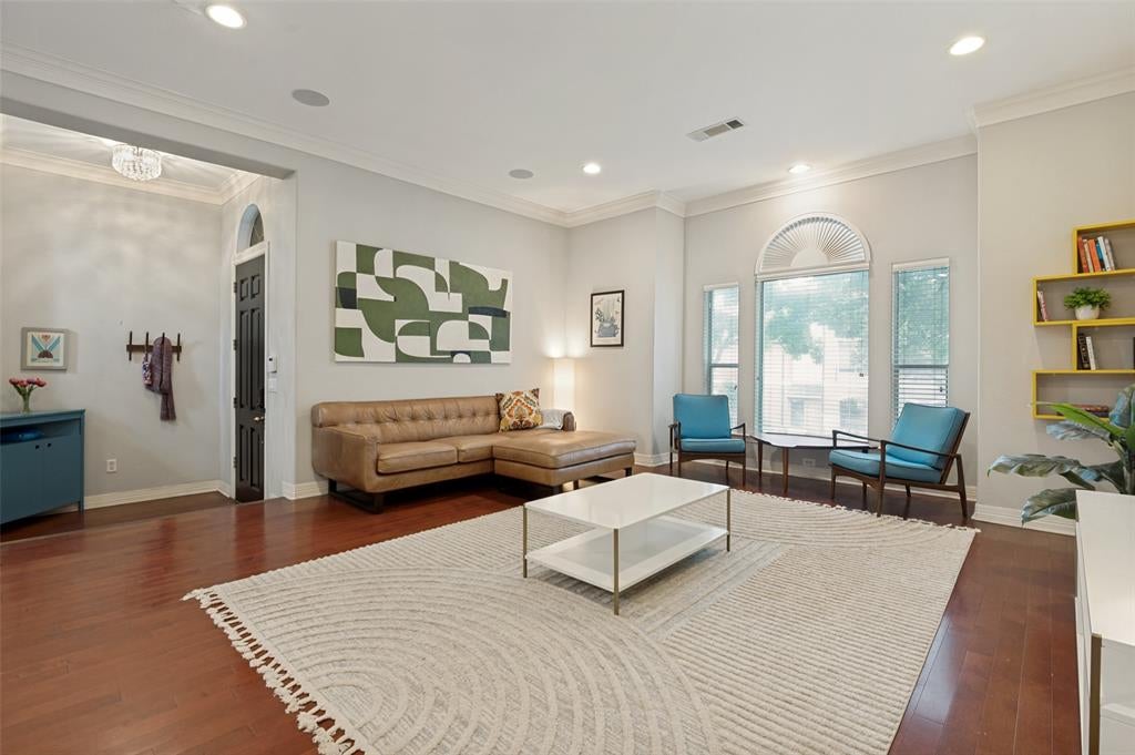 2205 Canton Street 105