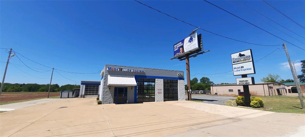 Cypress Xpress - Commercial Sale