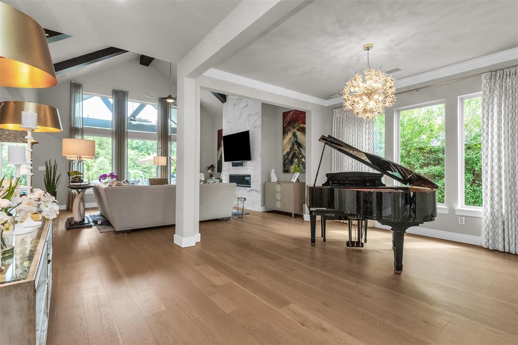 8138 Edgefield Court