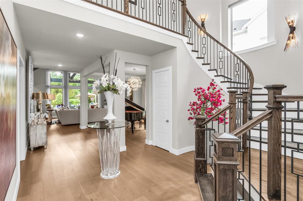 8138 Edgefield Court