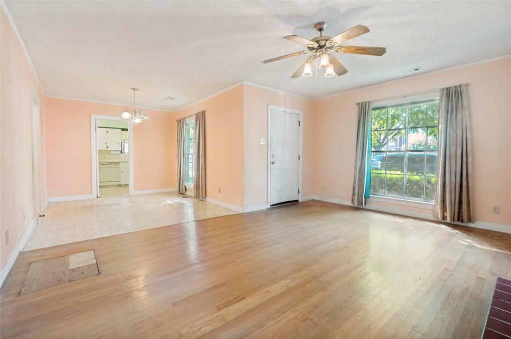 6322 Covington Lane