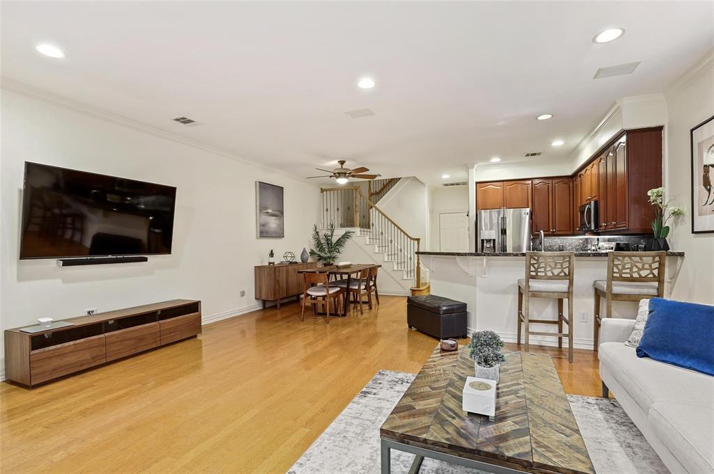3811 Travis Street