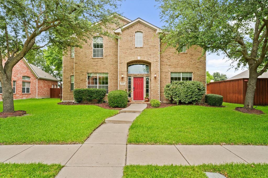 812 Cascades Drive