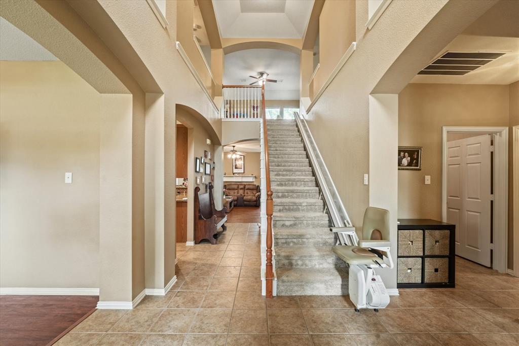 812 Cascades Drive