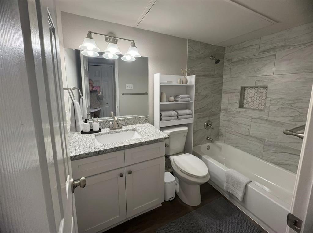 Cedar Hill East 02 - Residential